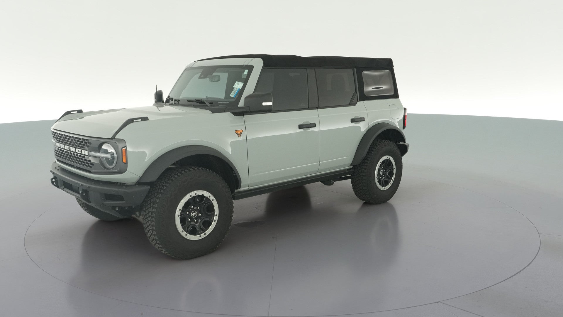 2021 Ford Bronco vehicle photo