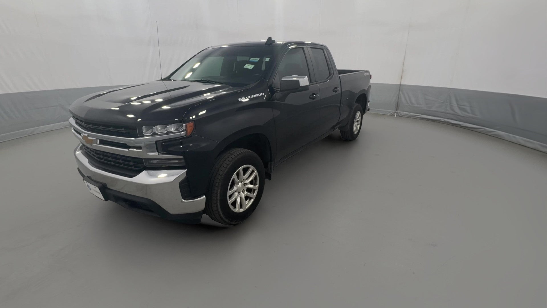 2022 Chevrolet Silverado 1500 Limited Double Cab vehicle photo