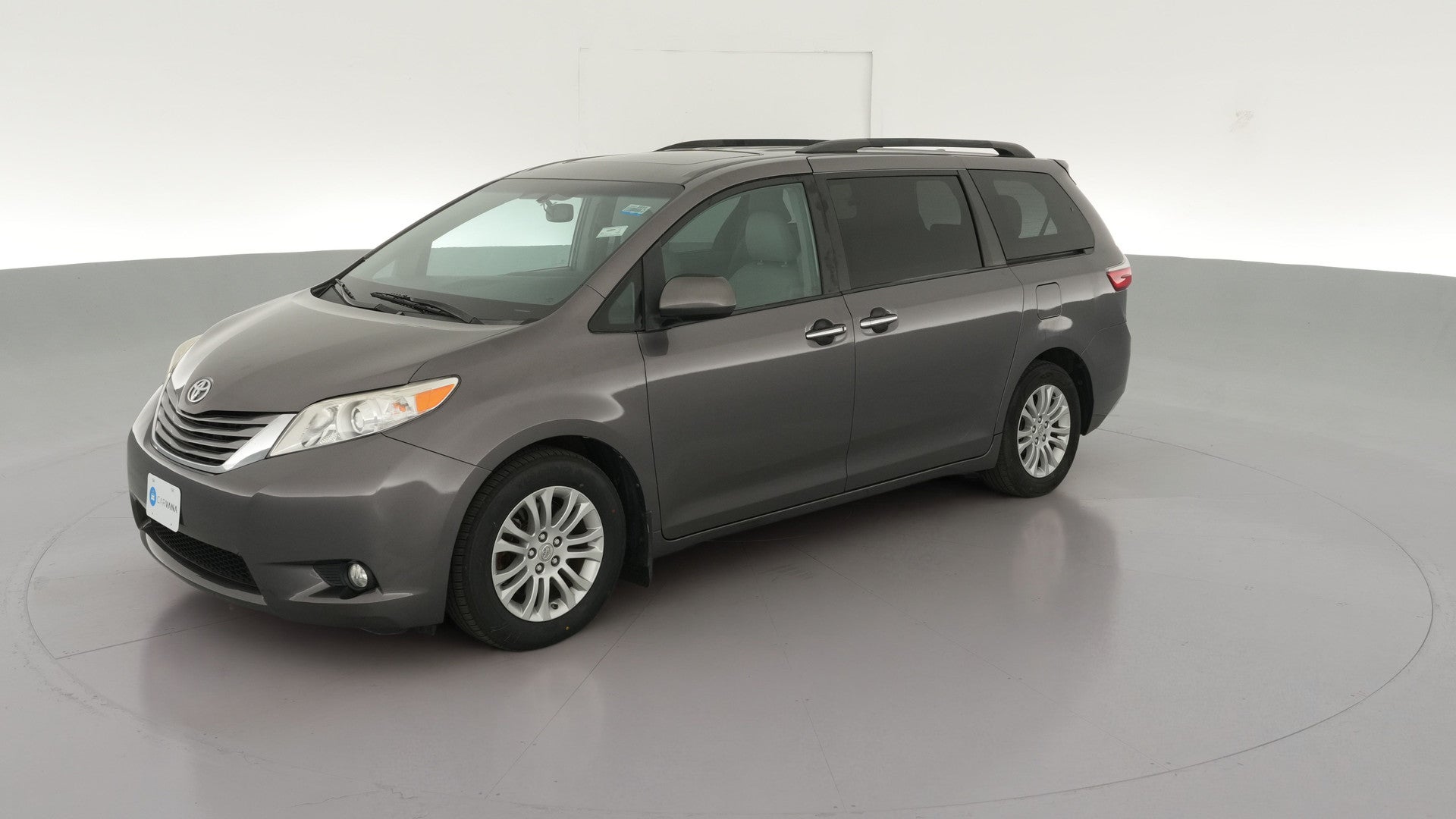 2016 Toyota Sienna vehicle photo