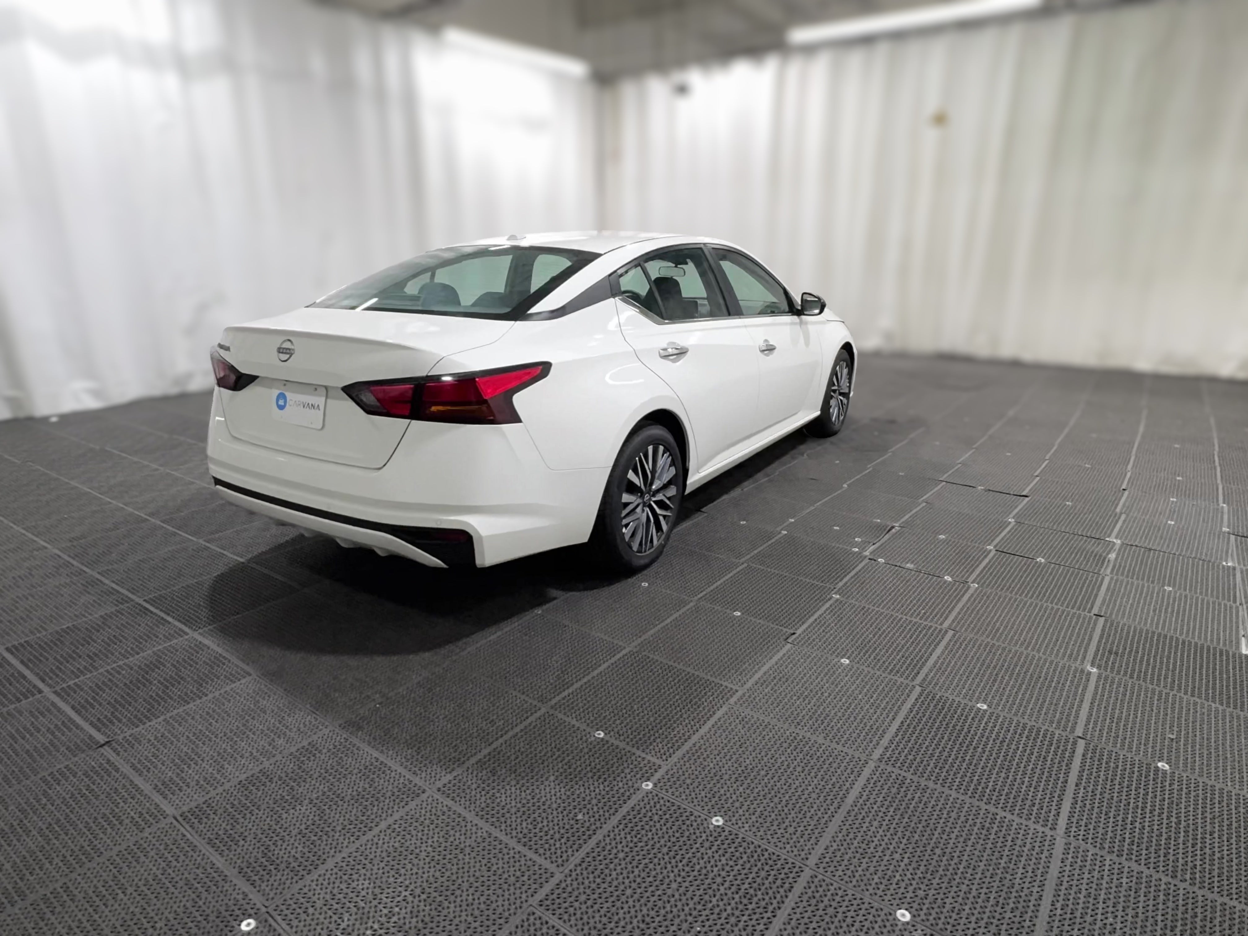 2025 Nissan Altima SV - Photo 26