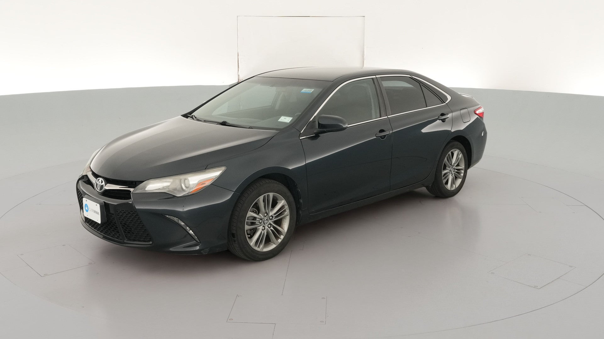 2016 Toyota Camry vehicle photo