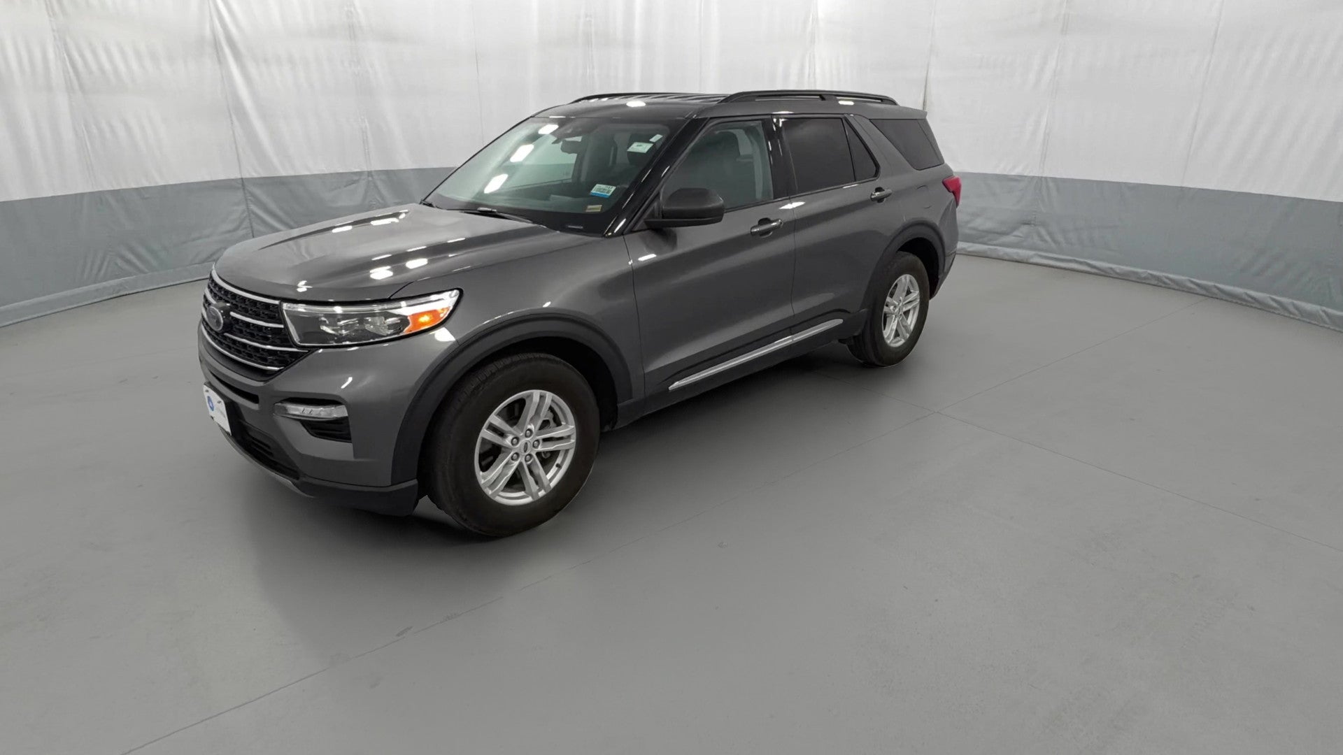 2021 Ford Explorer vehicle photo