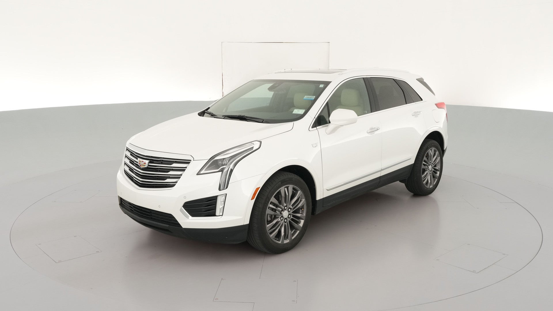 2019 Cadillac XT5 vehicle photo