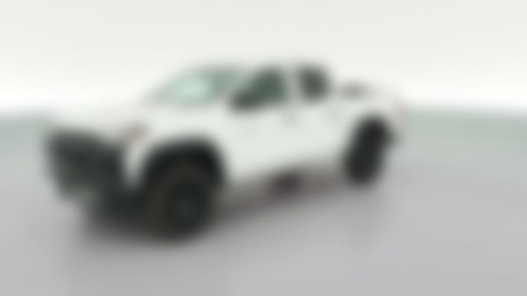 2024 Chevrolet Colorado Crew Cab vehicle photo