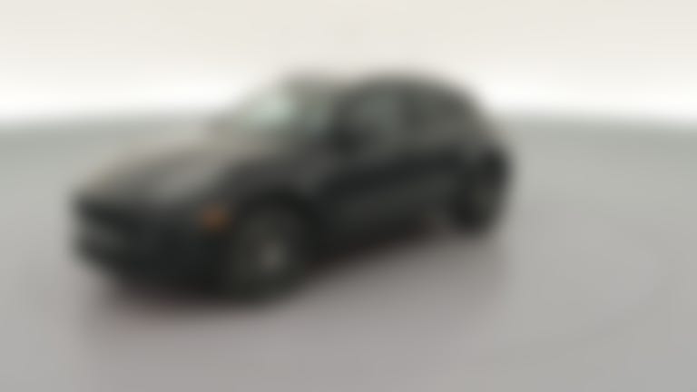 2024 Porsche Macan vehicle photo