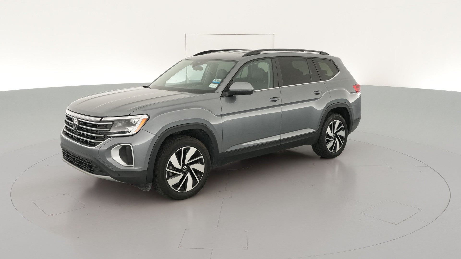 2025 Volkswagen Atlas vehicle photo