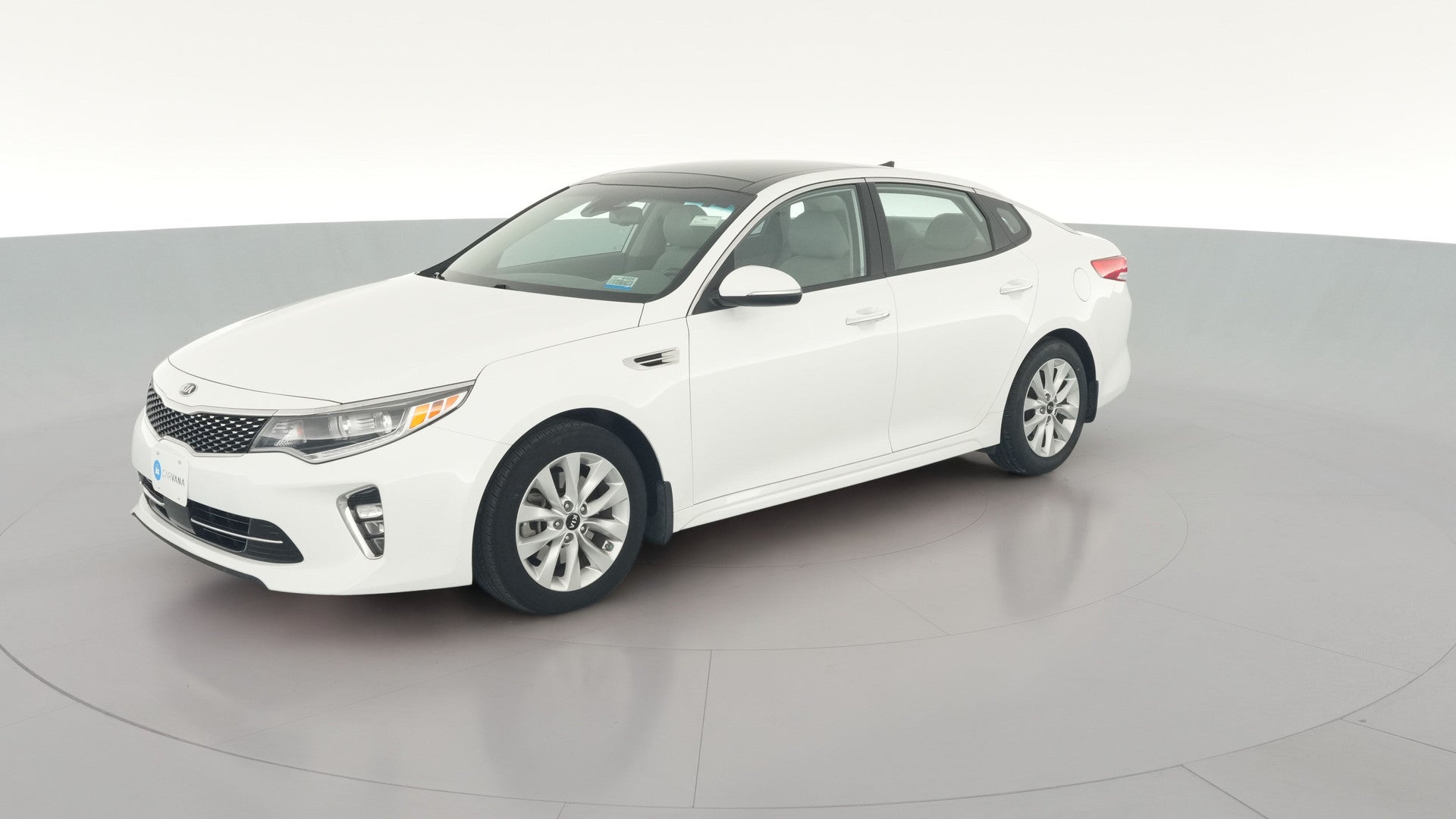 2018 Kia Optima vehicle photo
