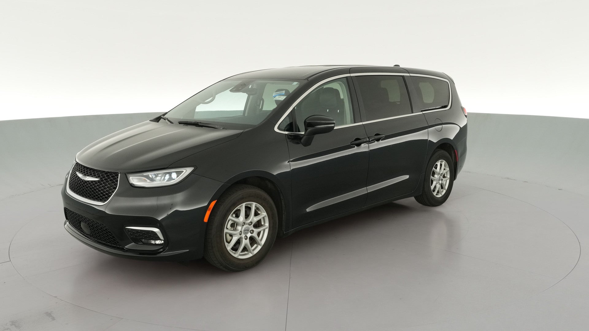 2023 Chrysler Pacifica vehicle photo
