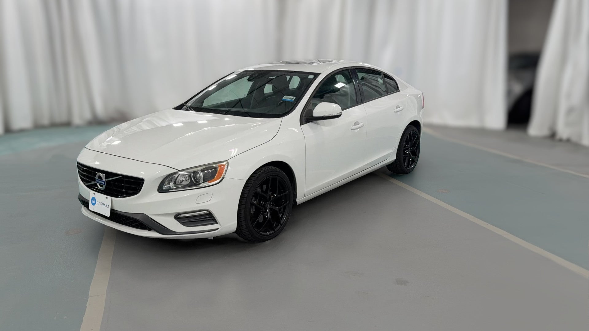 2017 Volvo S60 vehicle photo