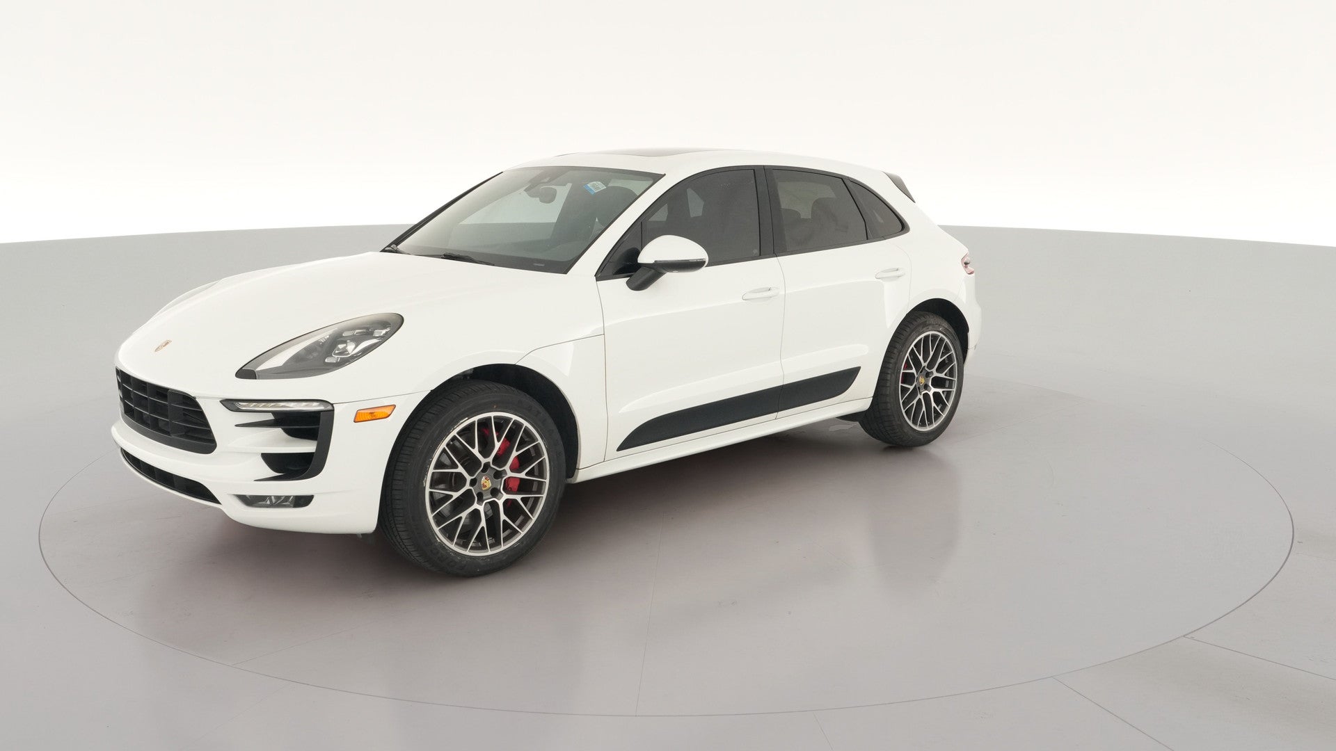 2017 Porsche Macan vehicle photo