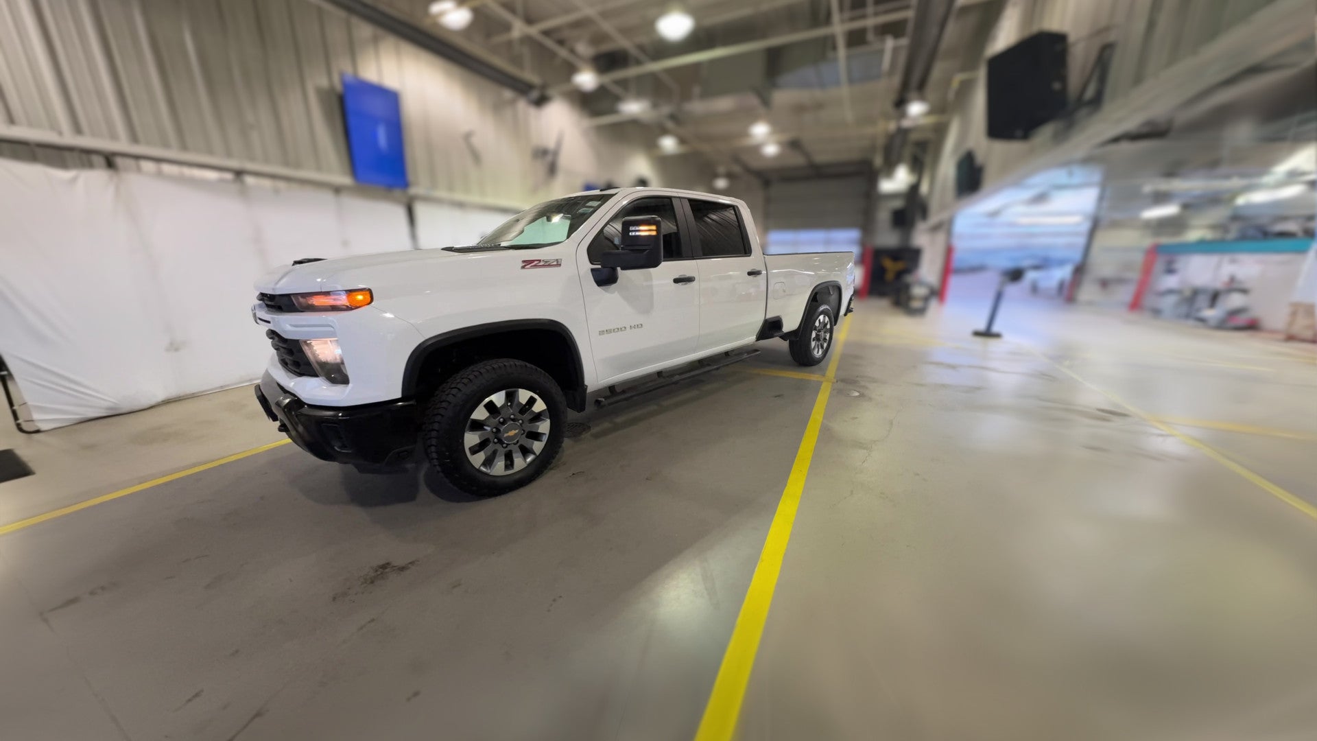 2025 Chevrolet Silverado 2500 HD Crew Cab vehicle photo