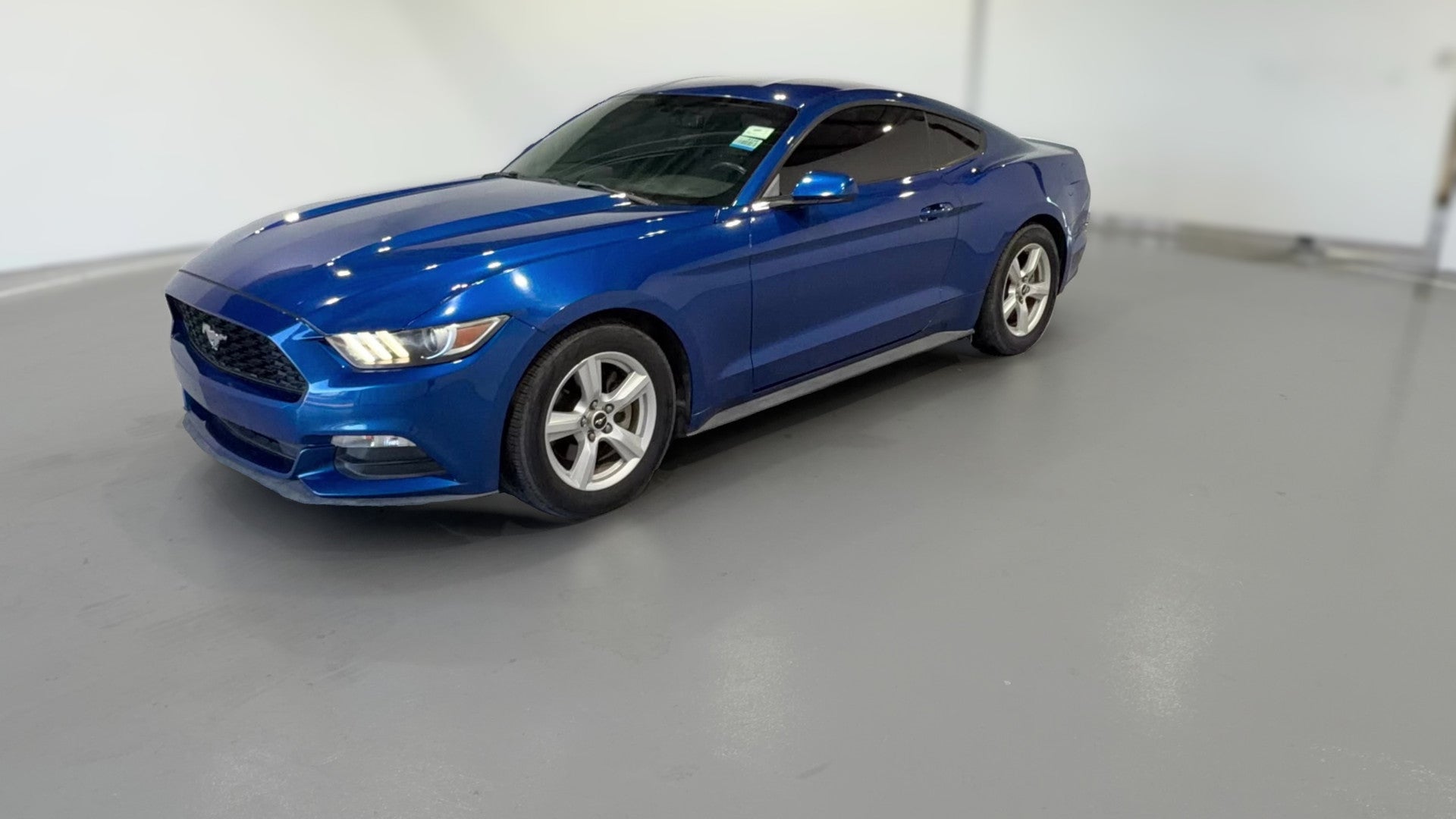 2017 Ford Mustang vehicle photo