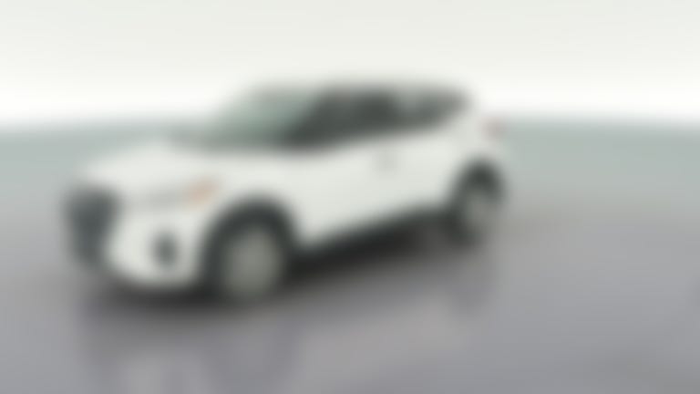 2025 Nissan Kicks Play vehicle photo