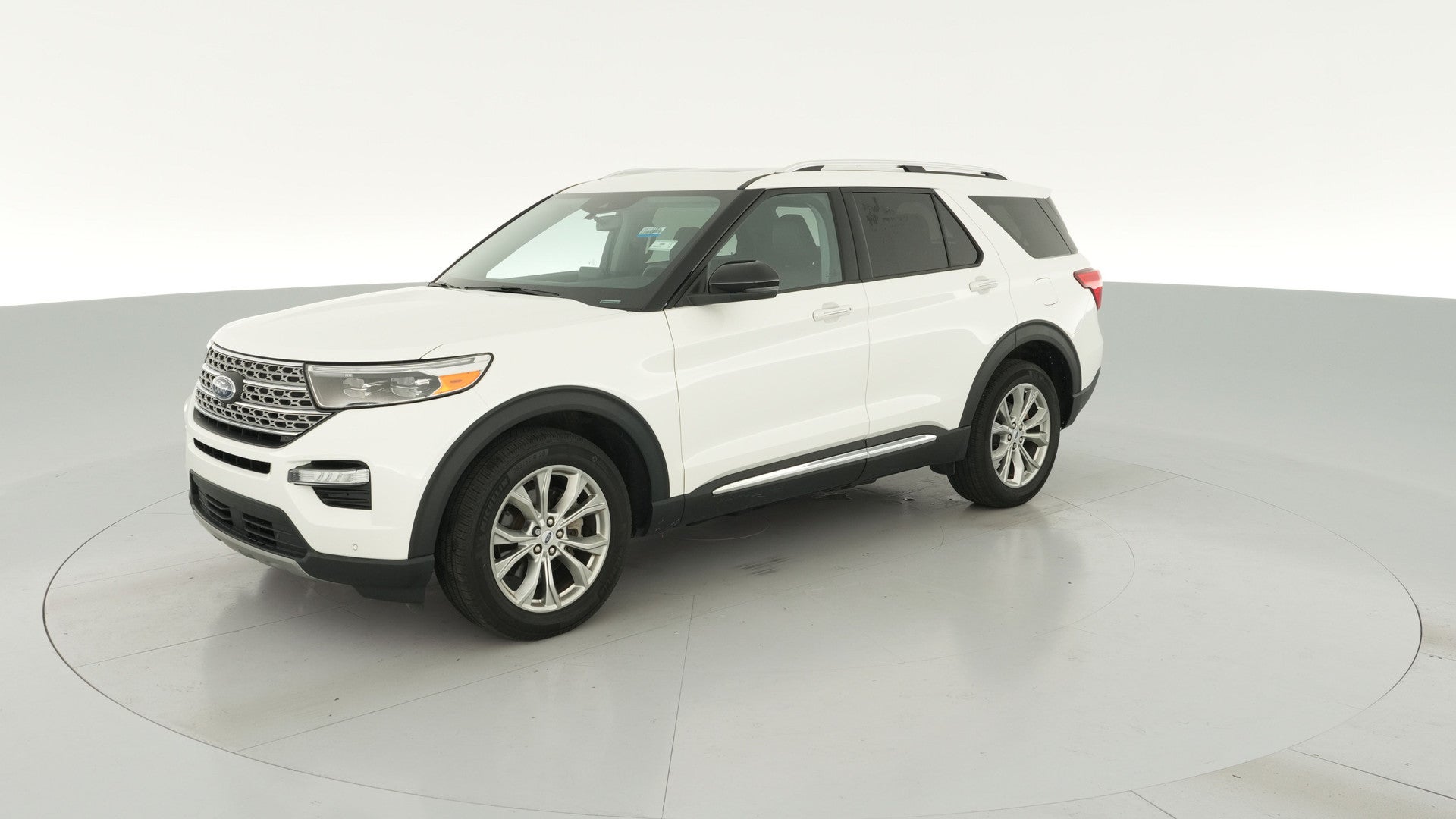 2024 Ford Explorer vehicle photo