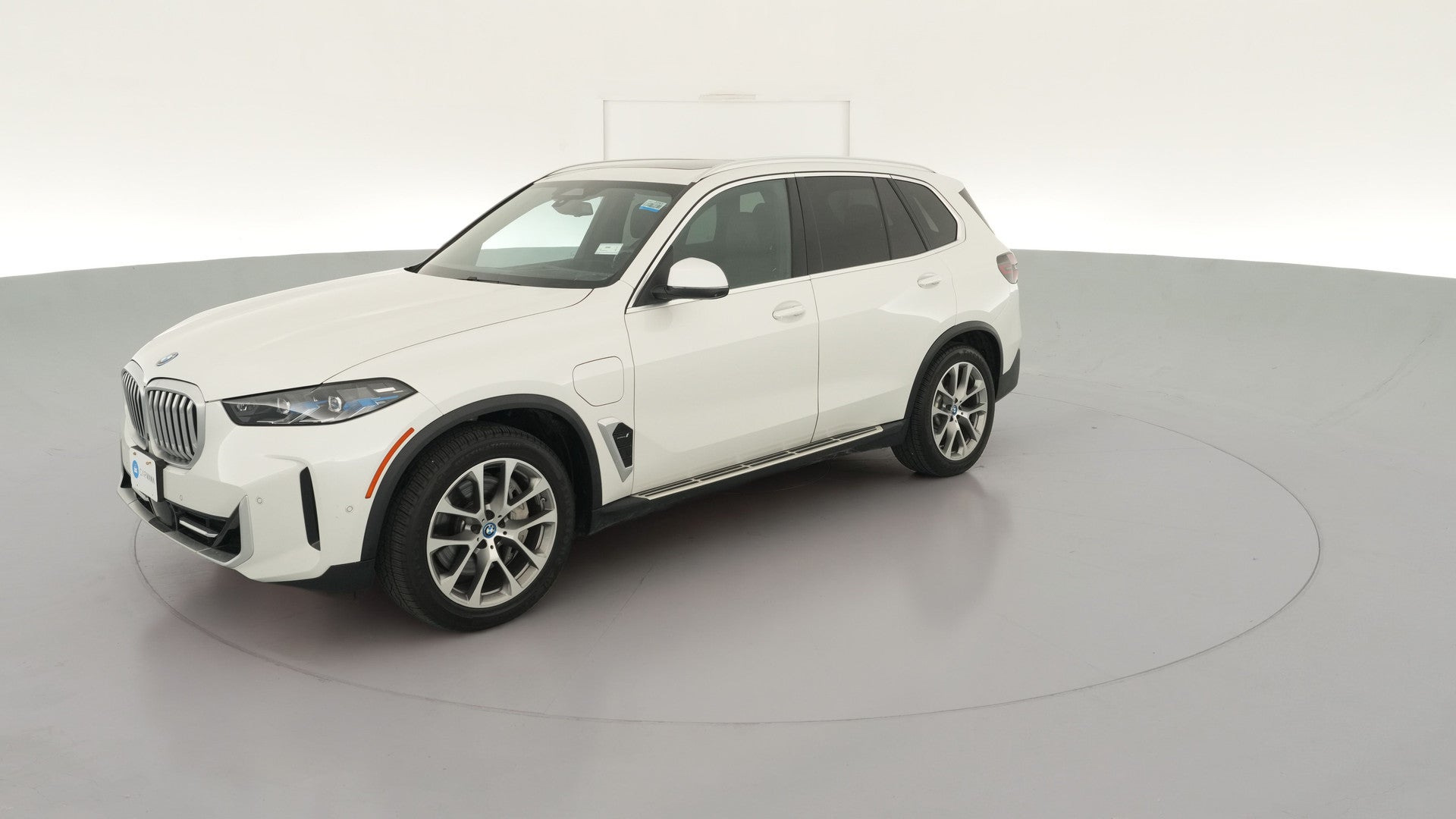2024 BMW X5 vehicle photo