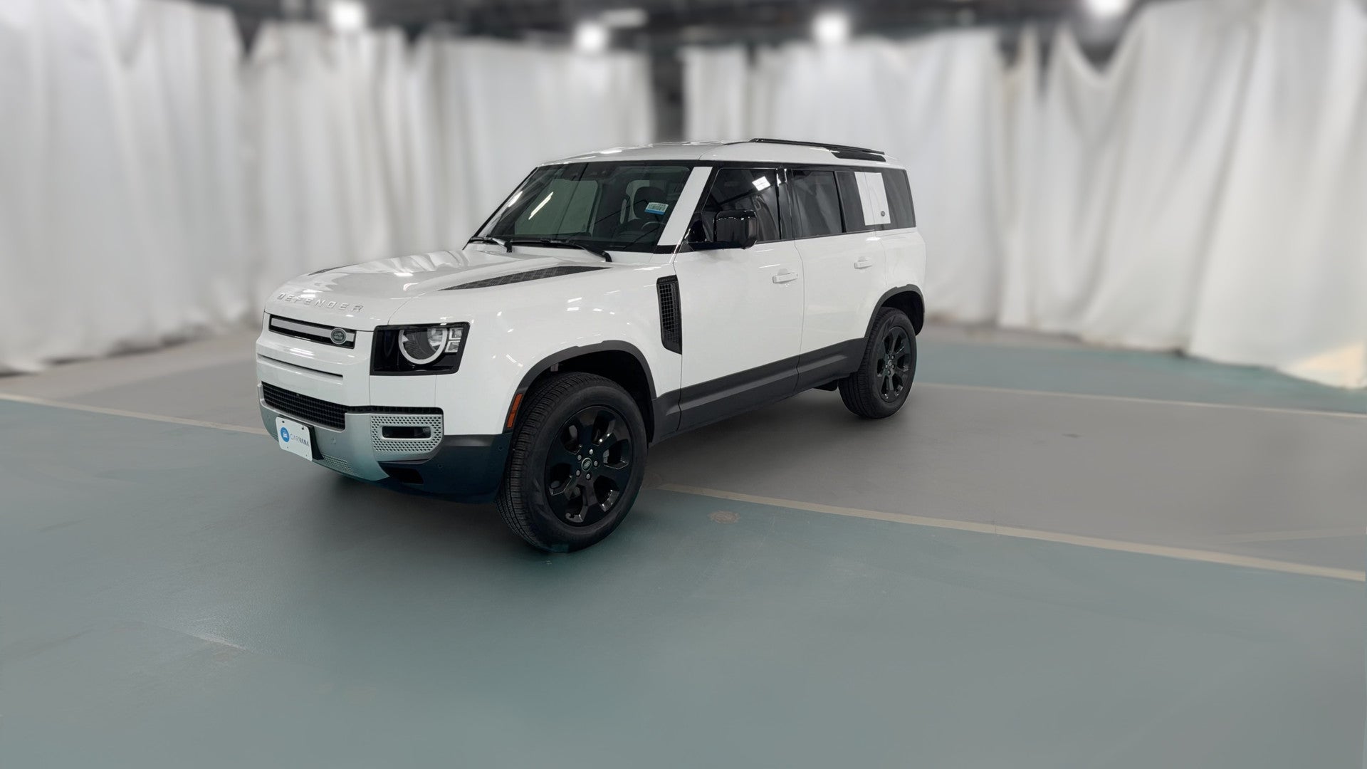 2023 Land Rover Defender 110 vehicle photo