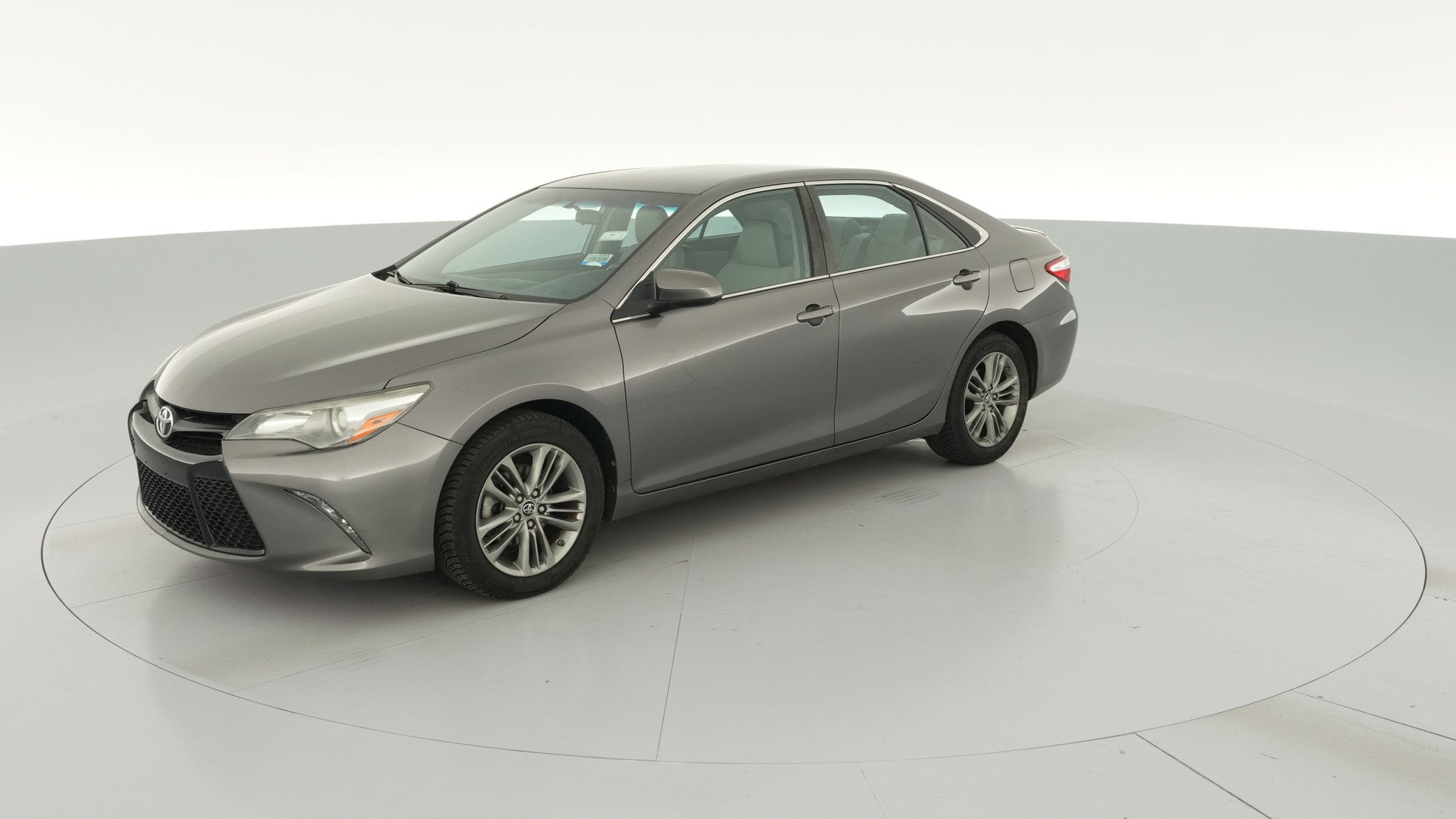 2016 Toyota Camry vehicle photo
