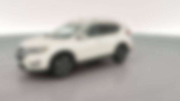 2018 Nissan Rogue vehicle photo