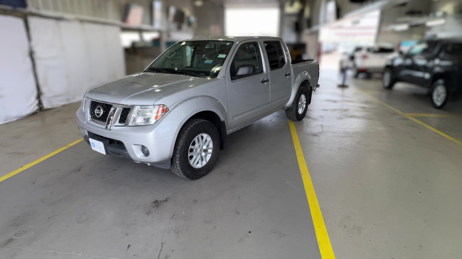 2018 Nissan Frontier Crew Cab vehicle photo