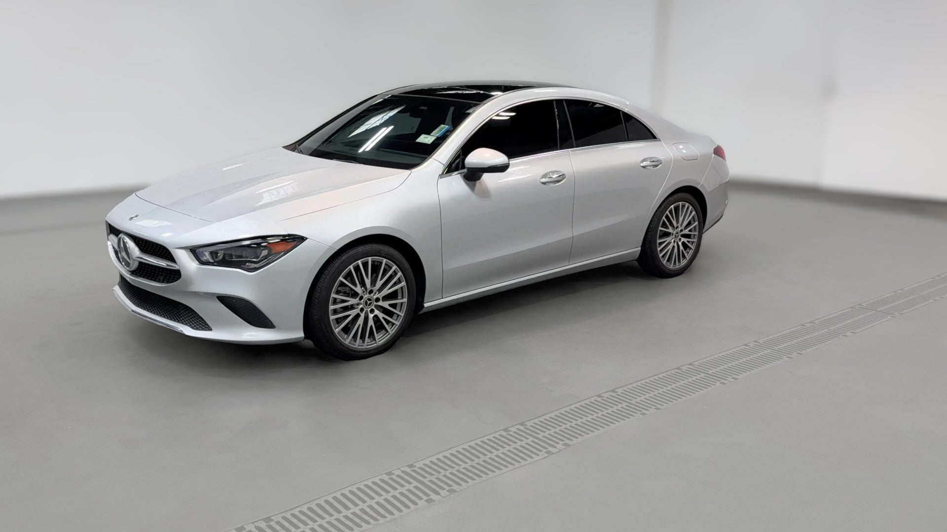 2022 Mercedes-Benz CLA vehicle photo