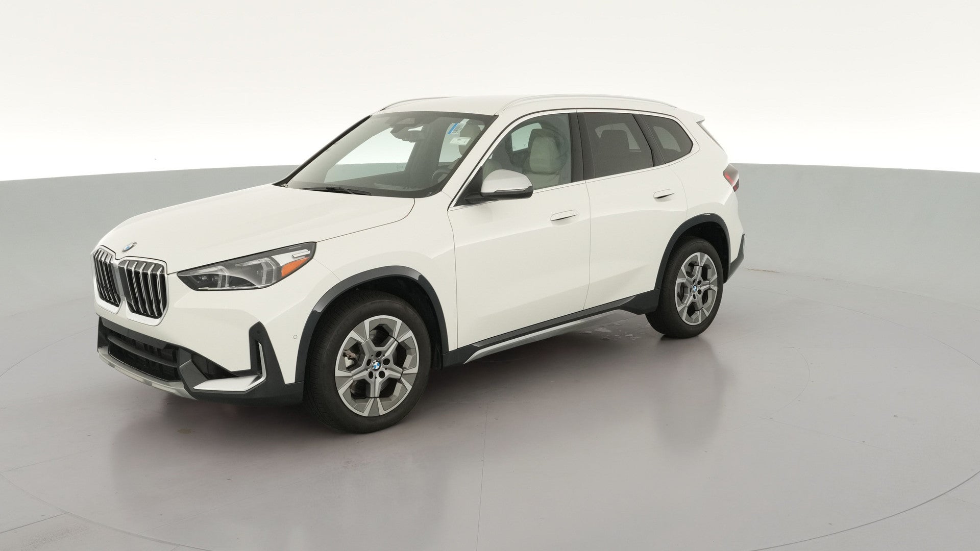 2024 BMW X1 vehicle photo