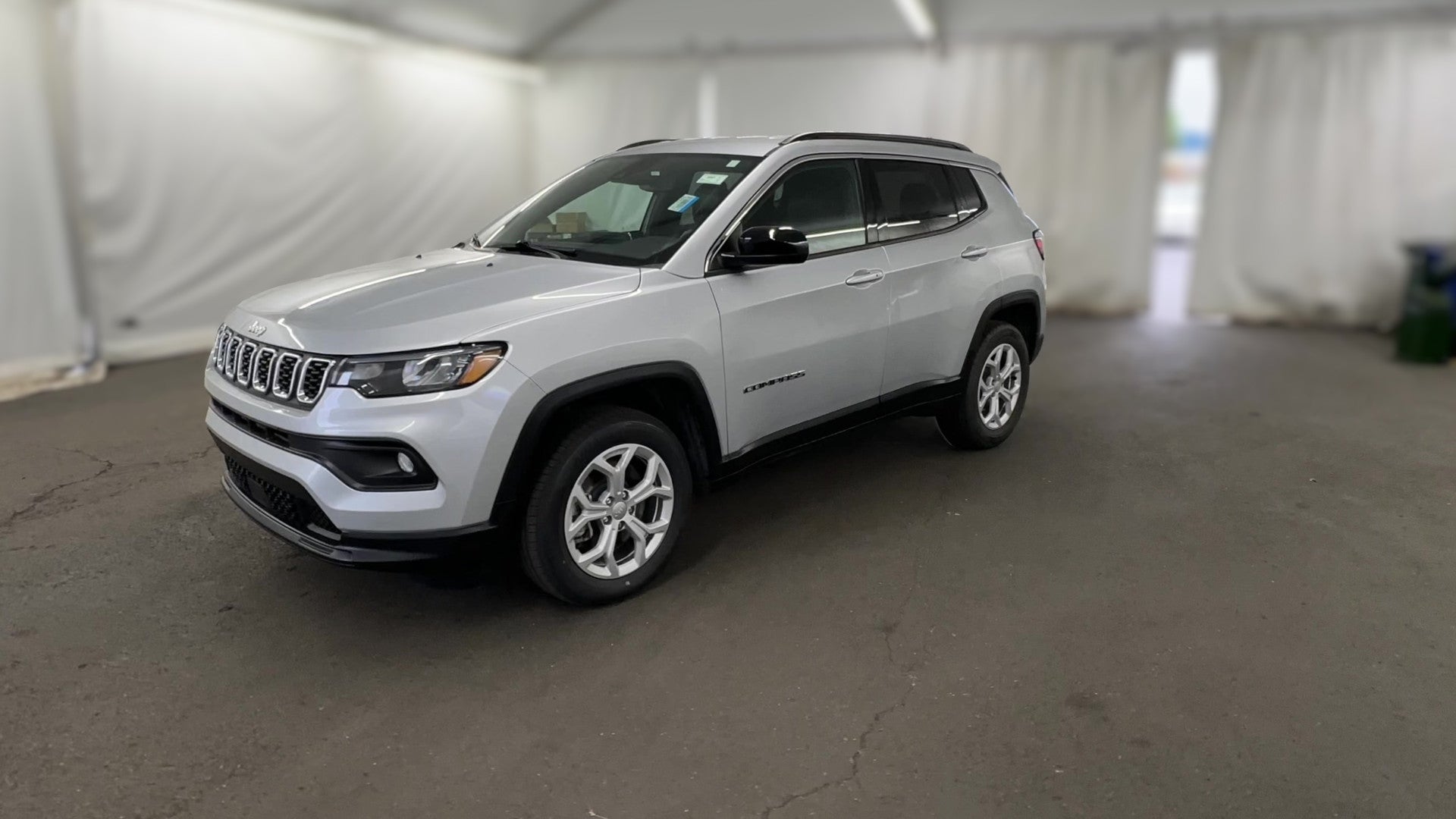 2024 Jeep Compass vehicle photo