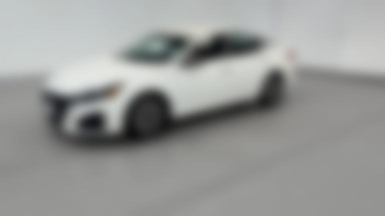 2025 Nissan Altima vehicle photo