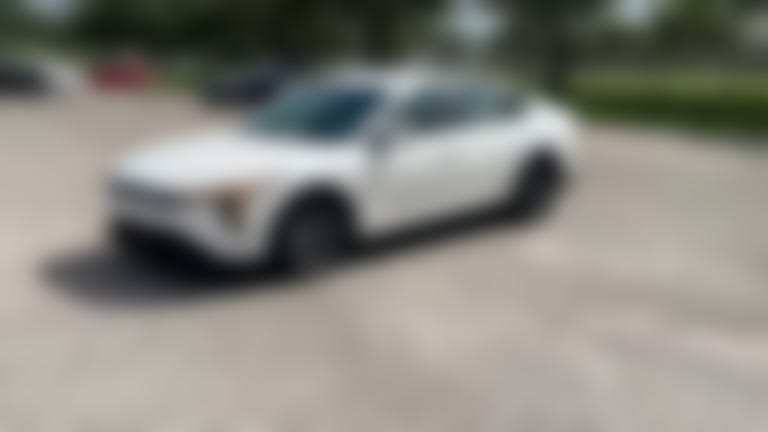 2025 Kia K4 vehicle photo