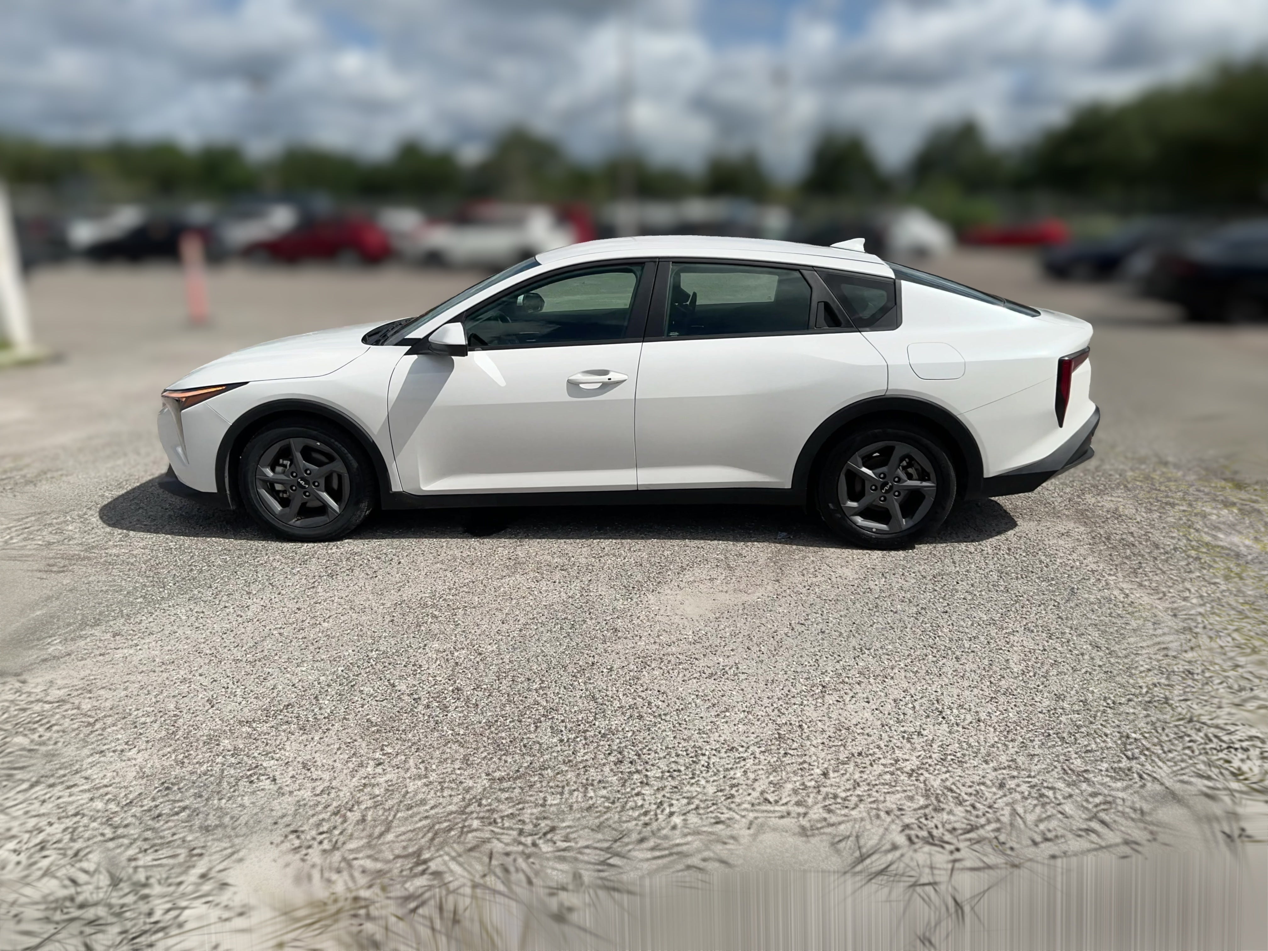 2025 Kia K4 LXS - Photo 21