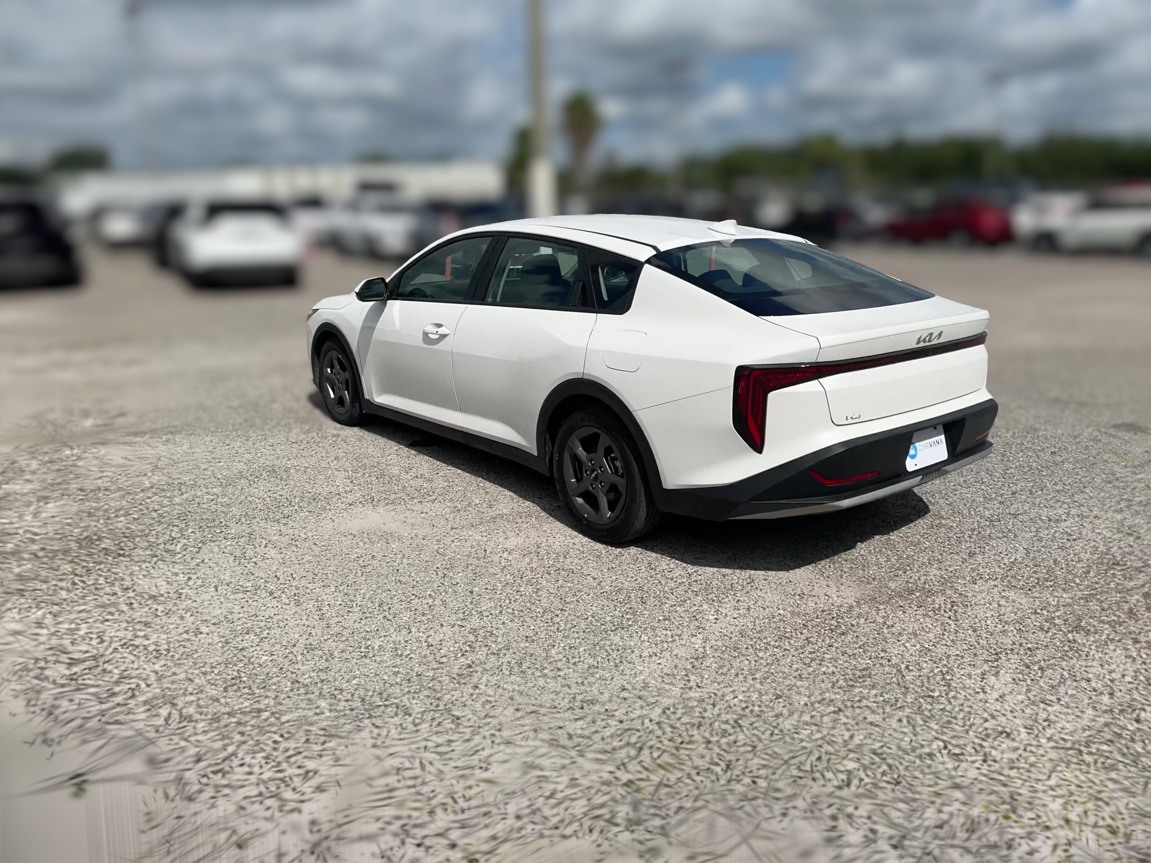 2025 Kia K4 LXS - Photo 23
