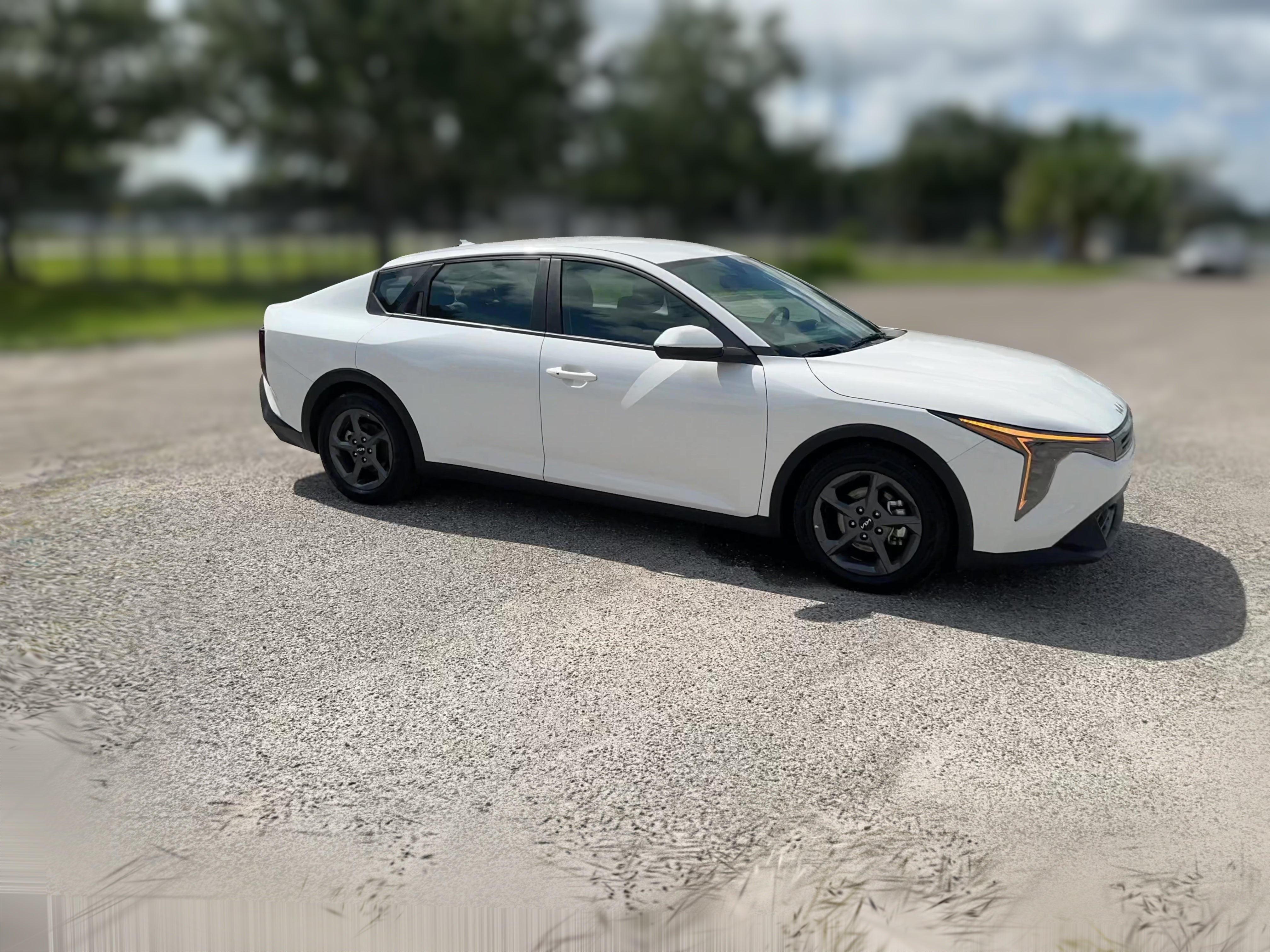2025 Kia K4 LXS - Photo 30