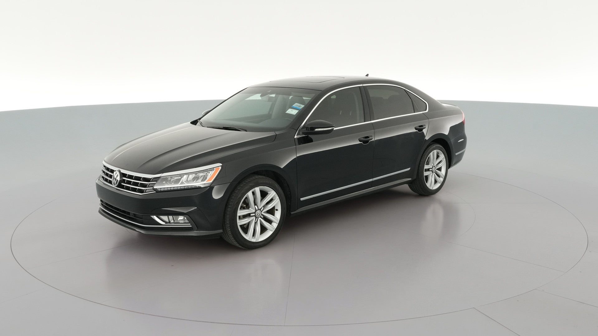 2017 Volkswagen Passat vehicle photo