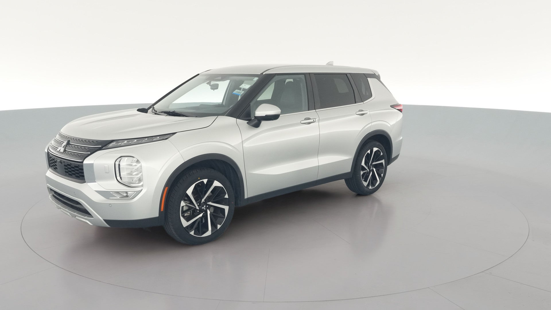 2024 Mitsubishi Outlander vehicle photo