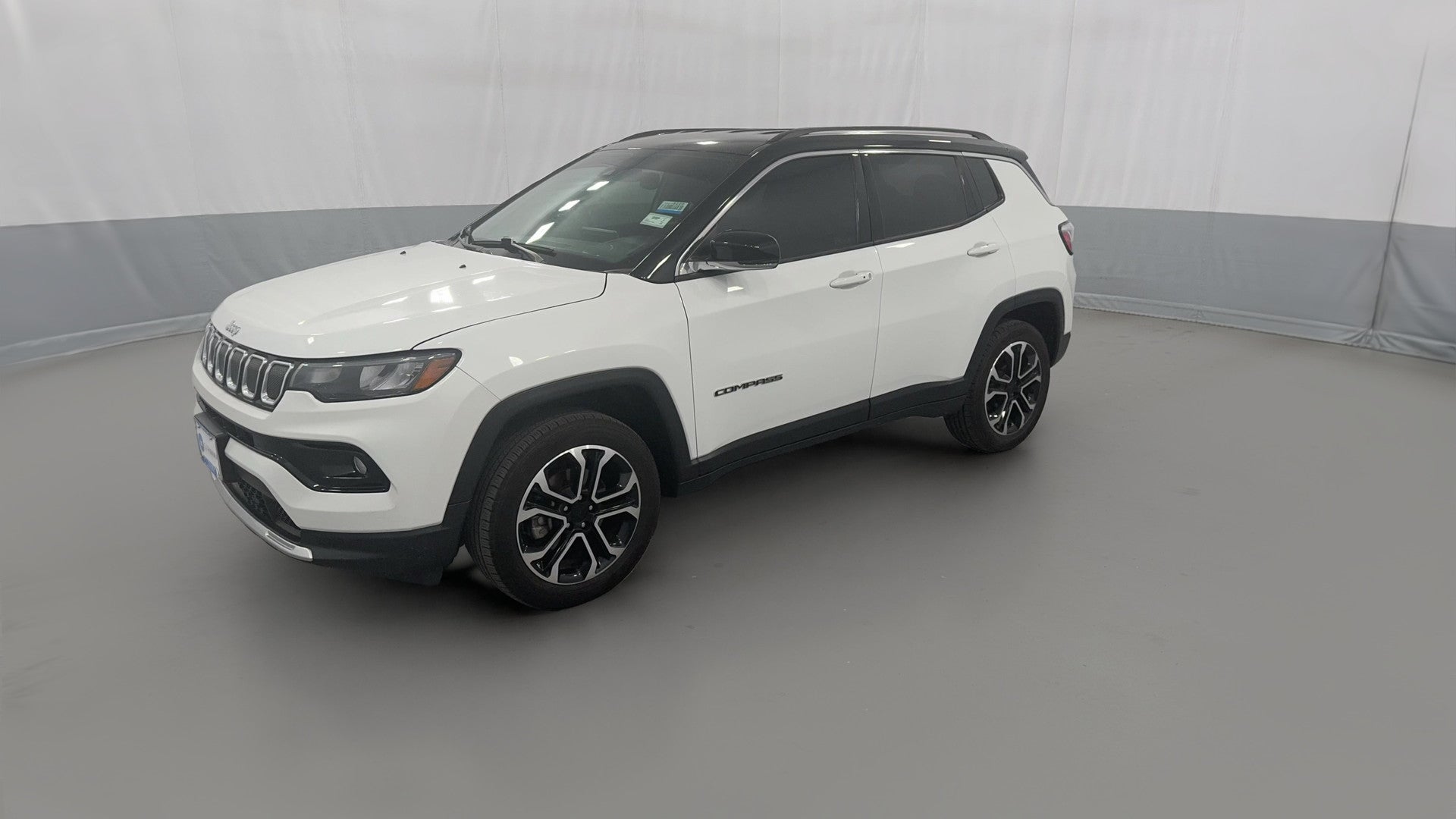 2022 Jeep Compass vehicle photo