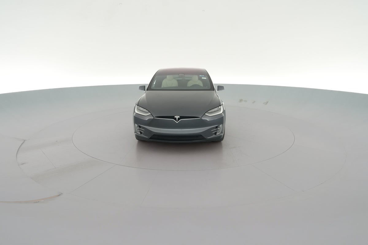 2021 Tesla Model X Long Range Plus in Gray — 360° view 1