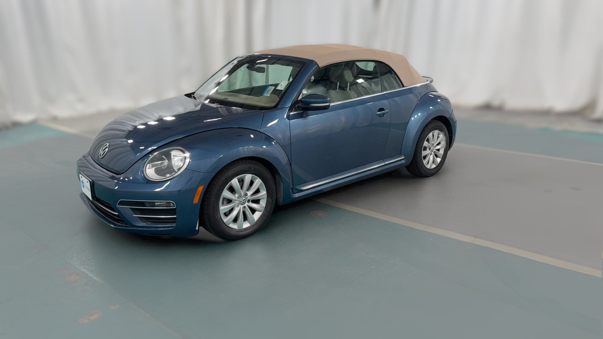 2017 Volkswagen Beetle vehicle photo