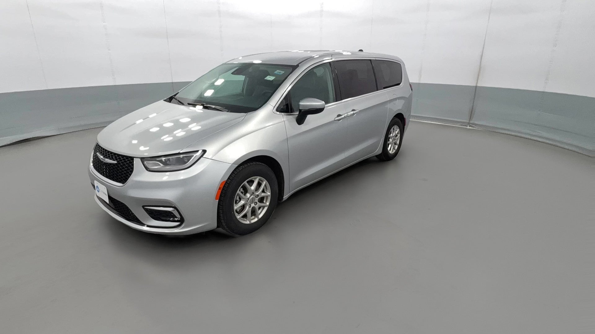 2023 Chrysler Pacifica vehicle photo