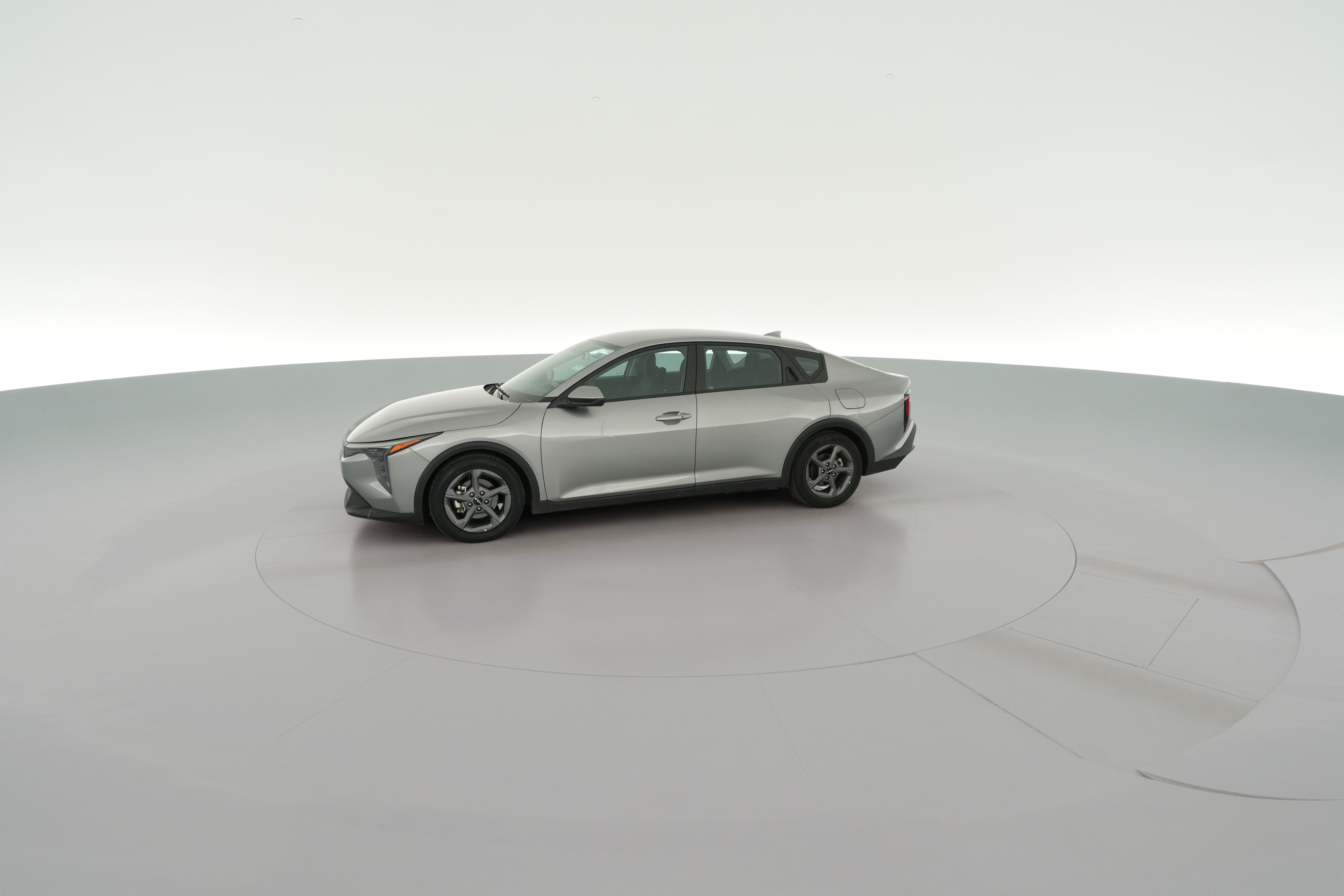 2025 Kia K4 LXS - Photo 25