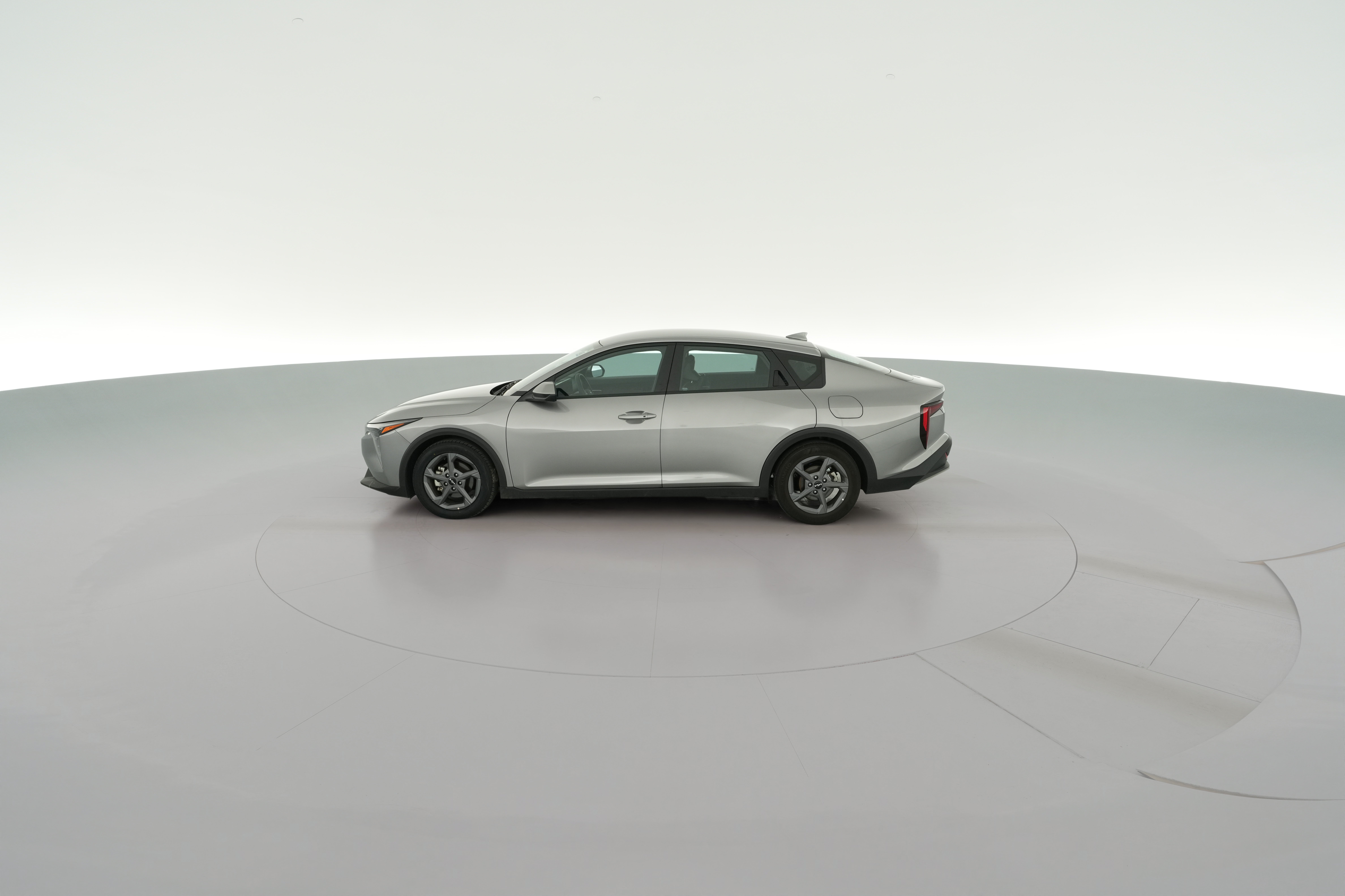 2025 Kia K4 LXS - Photo 26