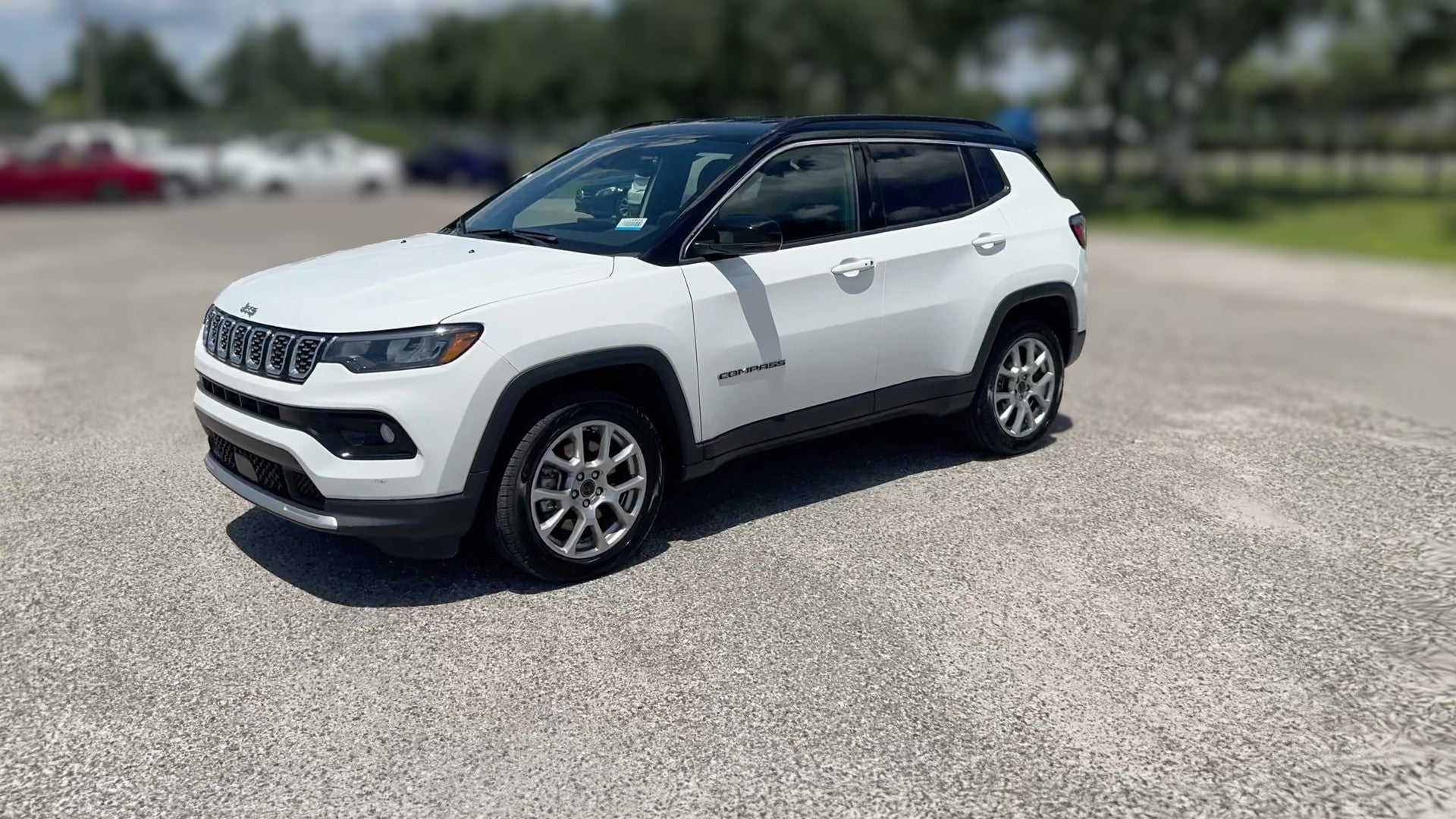 2025 Jeep Compass vehicle photo