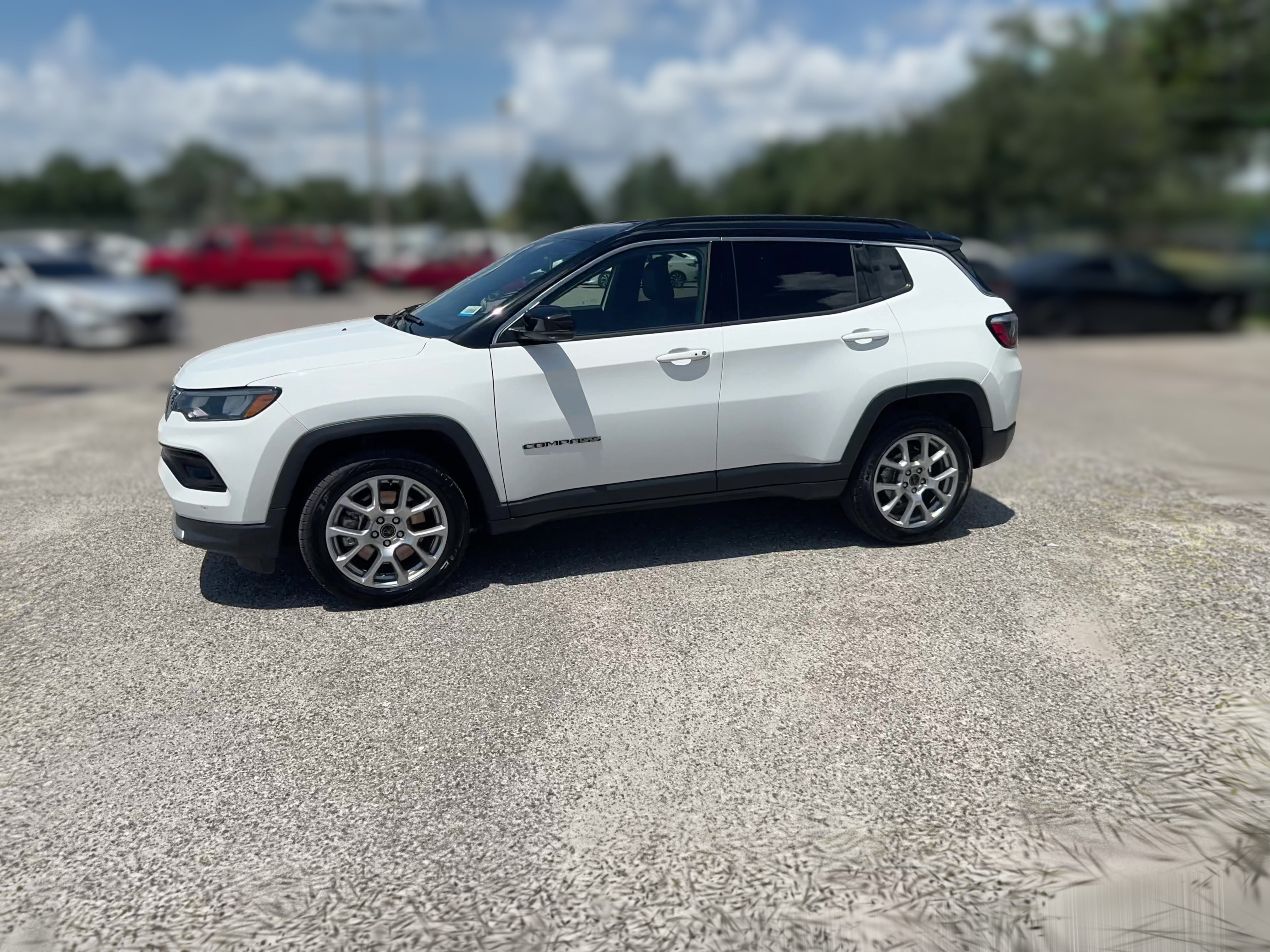 2025 Jeep Compass Limited - Photo 23