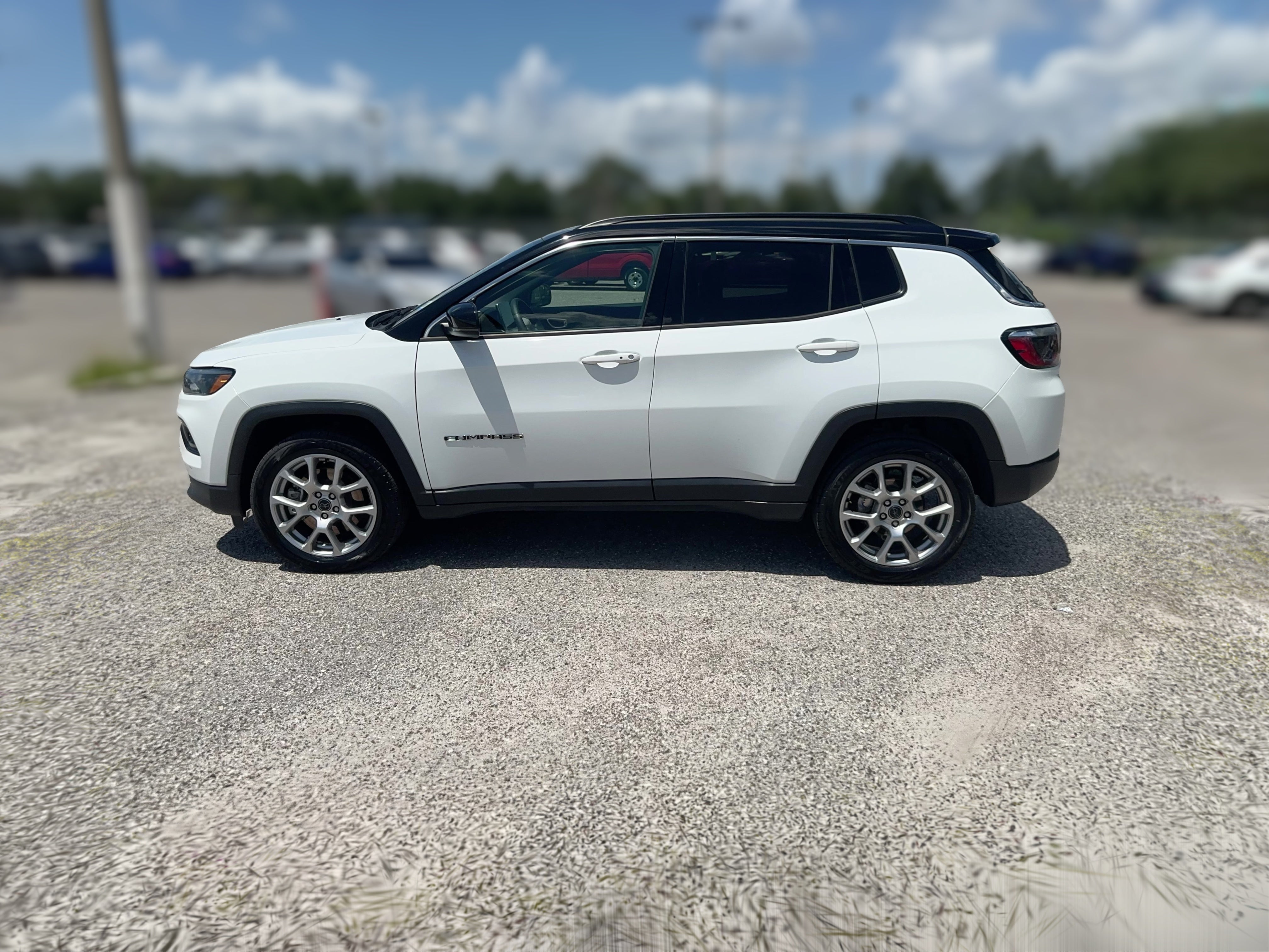 2025 Jeep Compass Limited - Photo 24