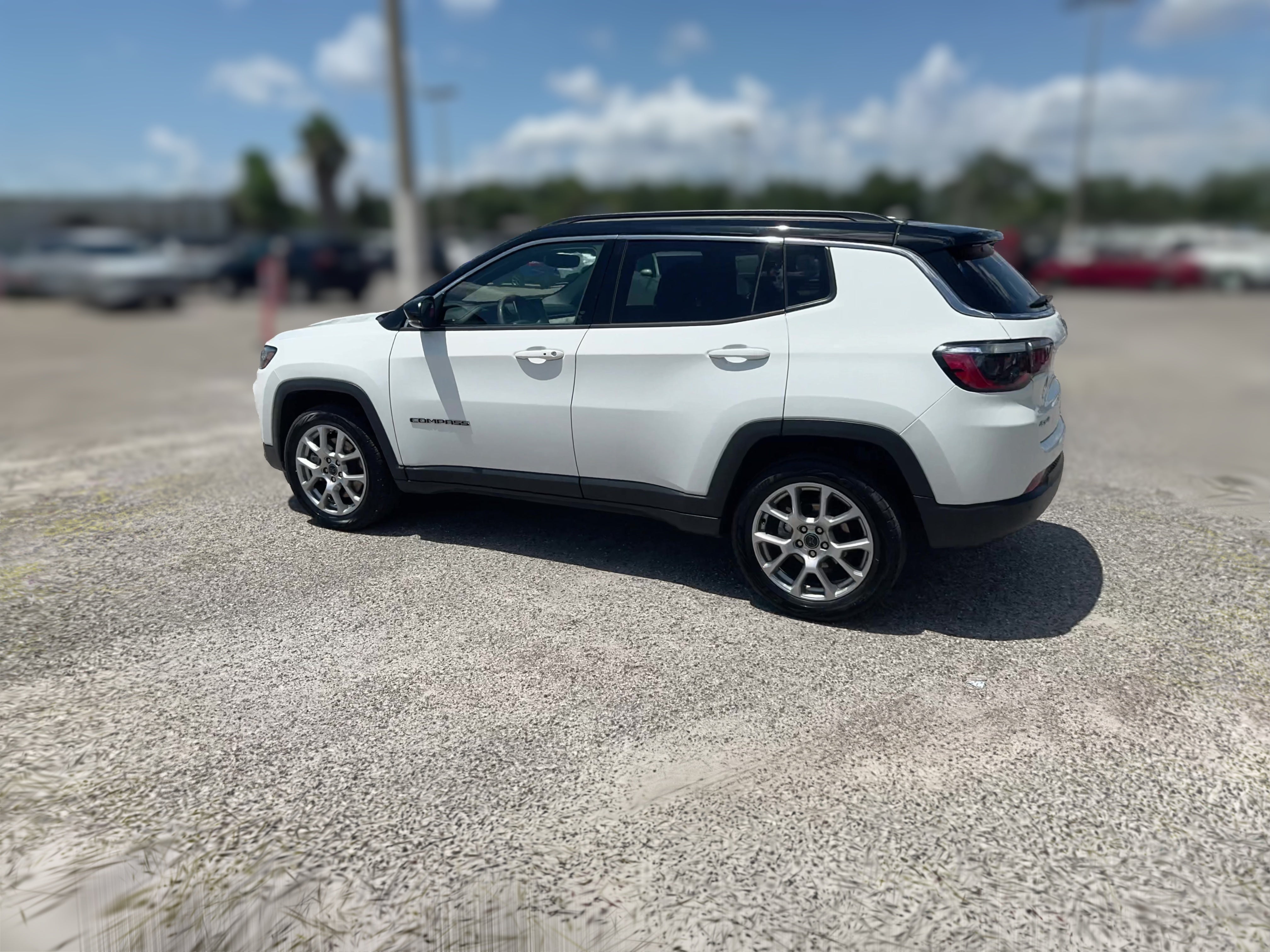 2025 Jeep Compass Limited - Photo 25