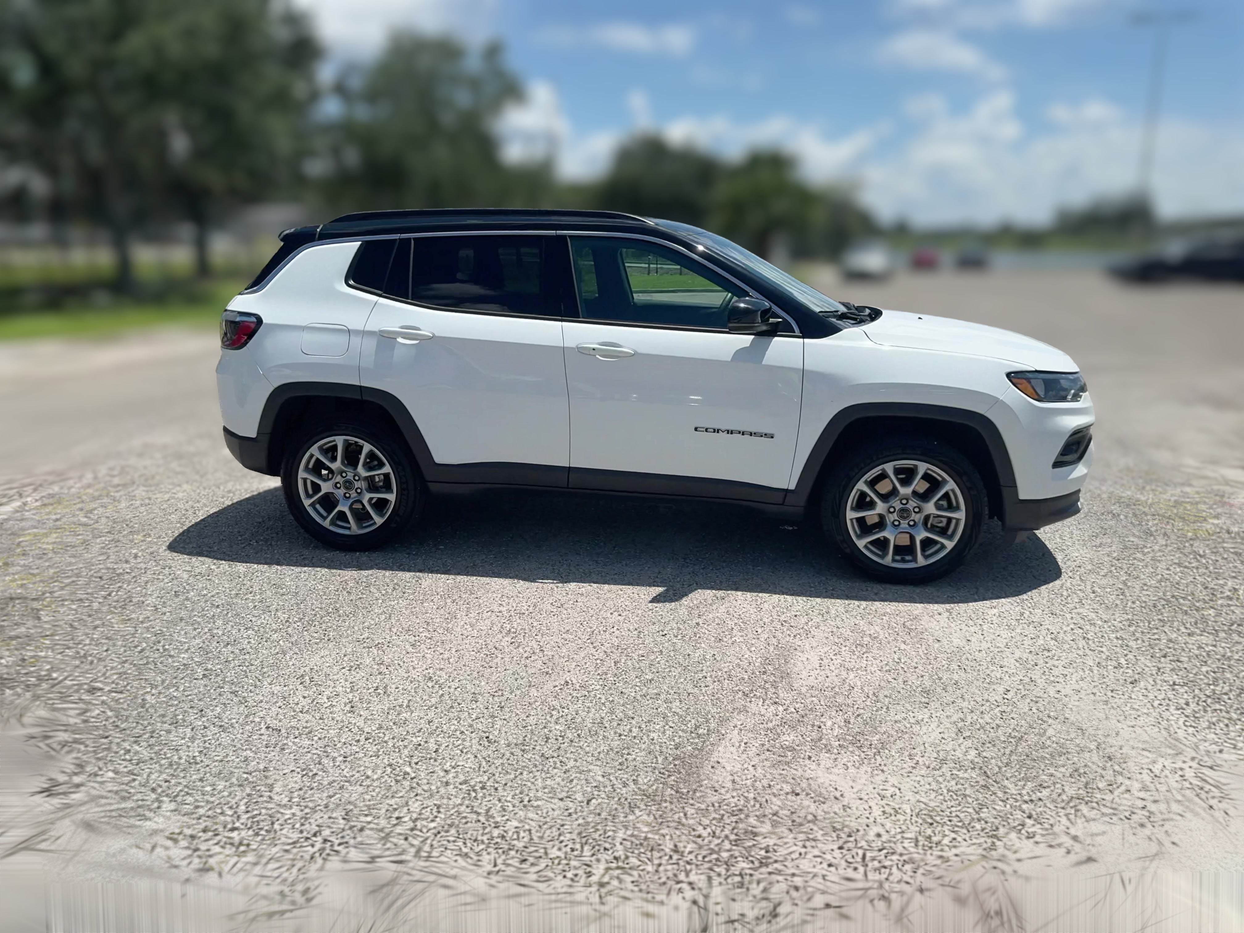 2025 Jeep Compass Limited - Photo 32