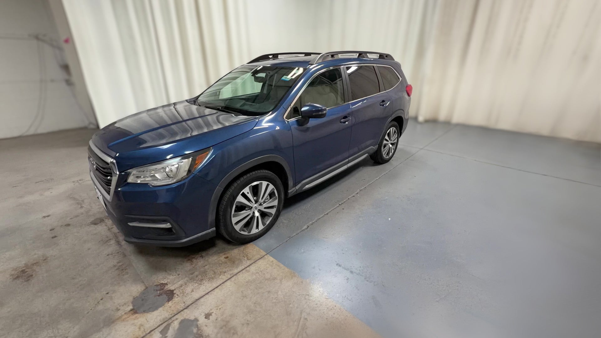 2019 Subaru Ascent vehicle photo