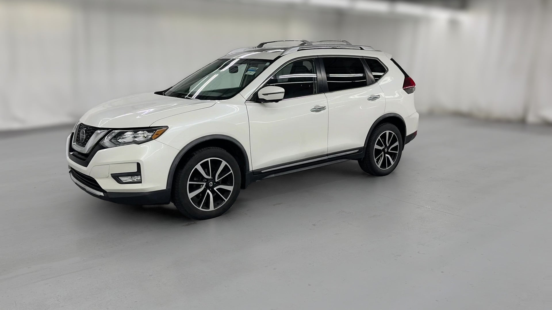 2018 Nissan Rogue vehicle photo