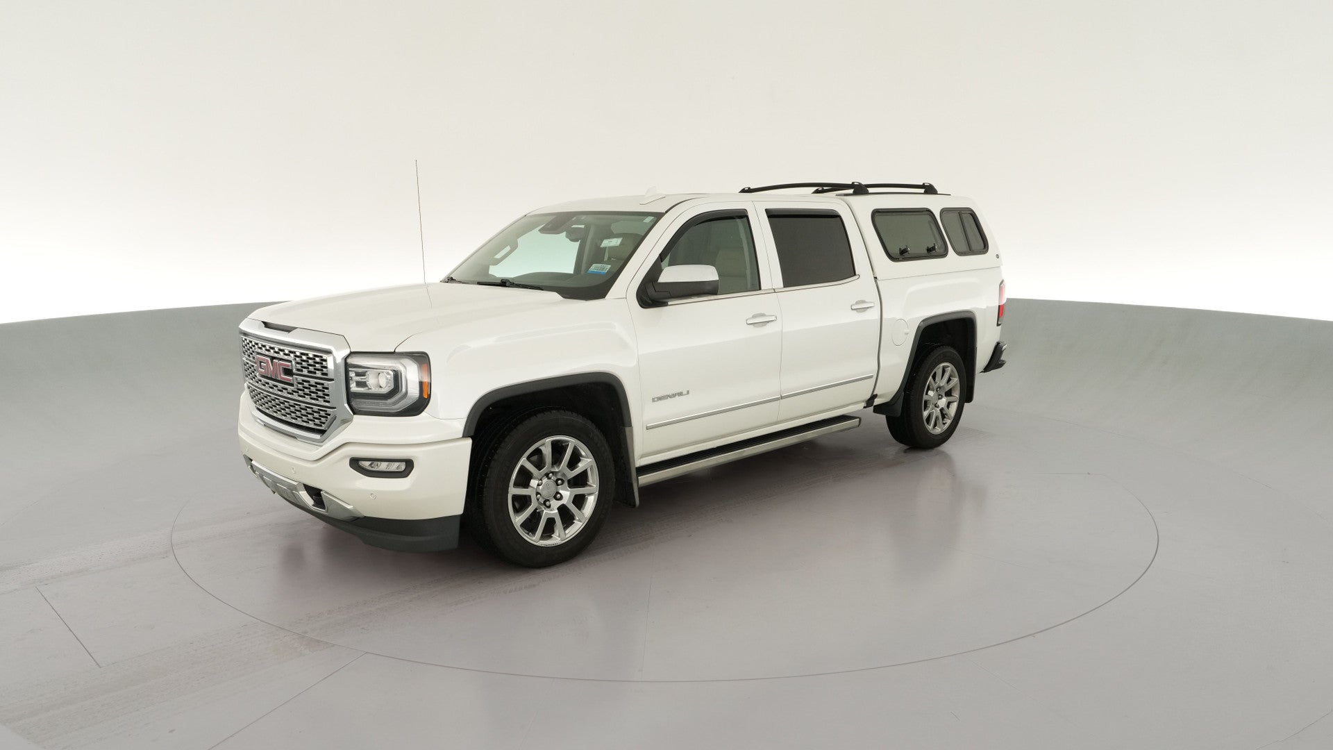 2017 GMC Sierra 1500 Crew Cab vehicle photo