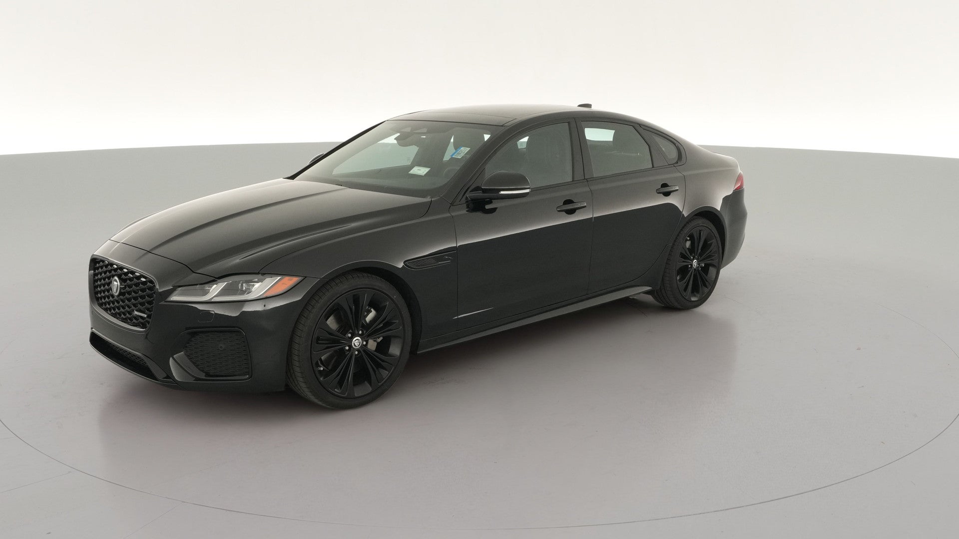 2024 Jaguar XF vehicle photo