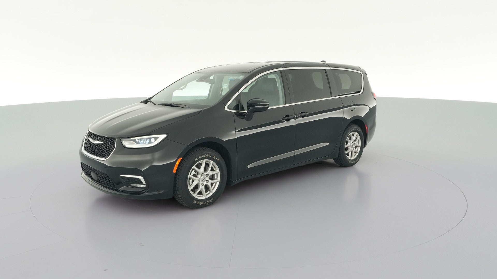 2024 Chrysler Pacifica vehicle photo