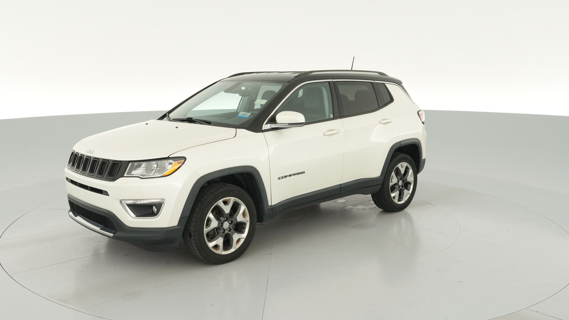 2018 Jeep Compass vehicle photo